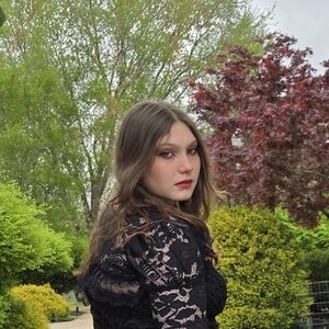 Meet your Posher, Jade